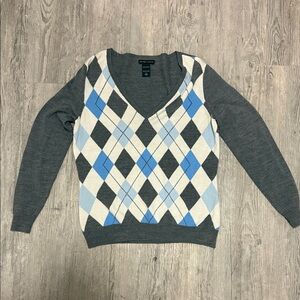 New York & Company Soft Gray Knit Top